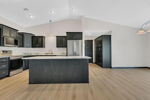 610 Lanigan Way SE, Saint Joseph, MN 56374