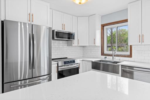 142 Canterbury Road, Circle Pines, MN 55014
