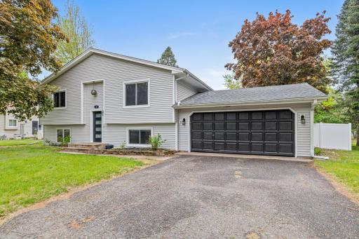 142 Canterbury Road, Circle Pines, MN 55014