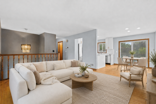 142 Canterbury Road, Circle Pines, MN 55014
