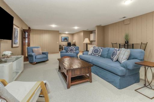 1900 Victoria Road S, C, Saint Paul, MN 55118