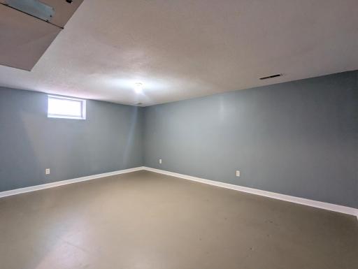 1326 Clarence Street, Saint Paul, MN 55106