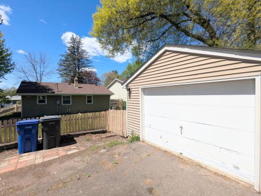 1326 Clarence Street, Saint Paul, MN 55106