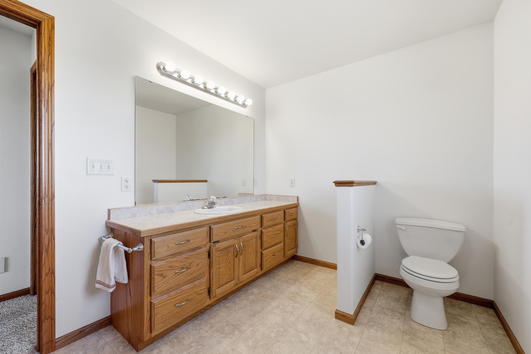 Full Bath Upper
