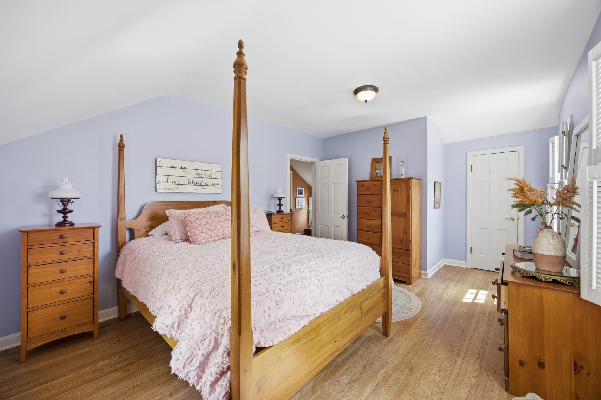 Upstairs Bedroom 1