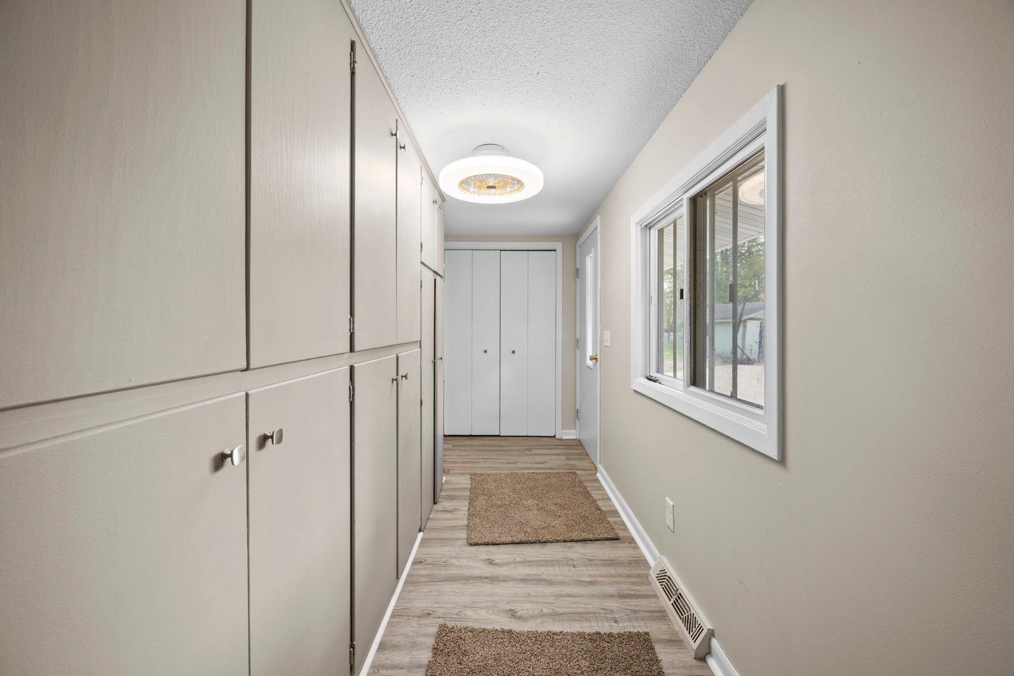 39-web-or-mls-302 Wisconsin Ave N-104.jpg