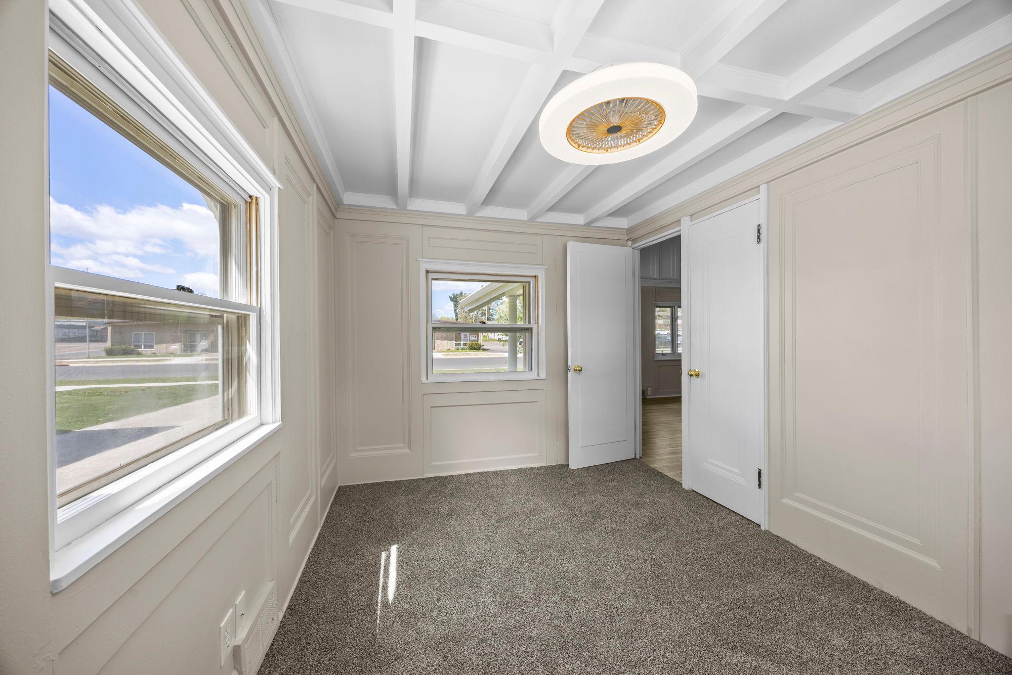 25-web-or-mls-302 Wisconsin Ave N-34.jpg