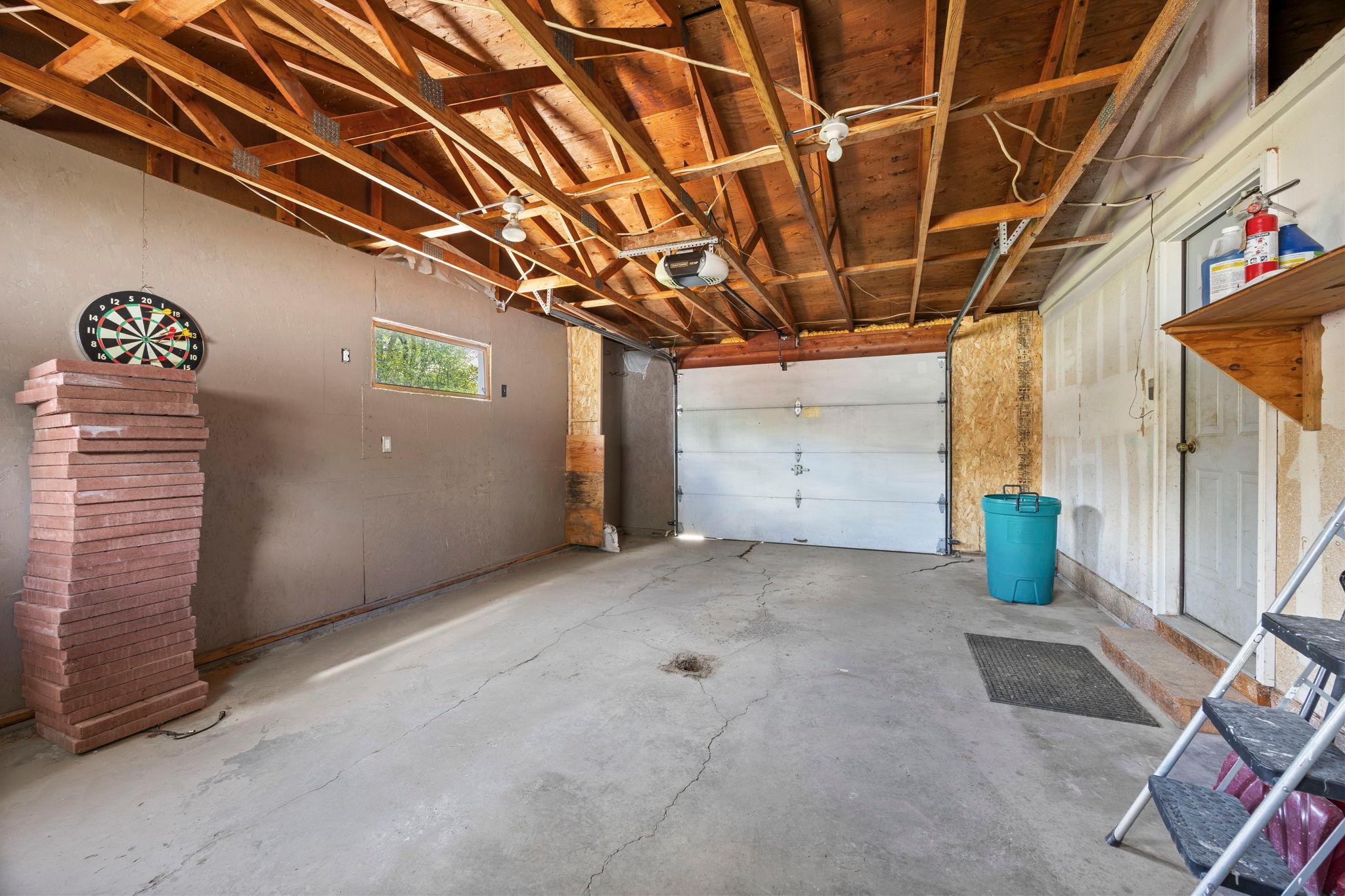 45-web-or-mls-302 Wisconsin Ave N-134.jpg