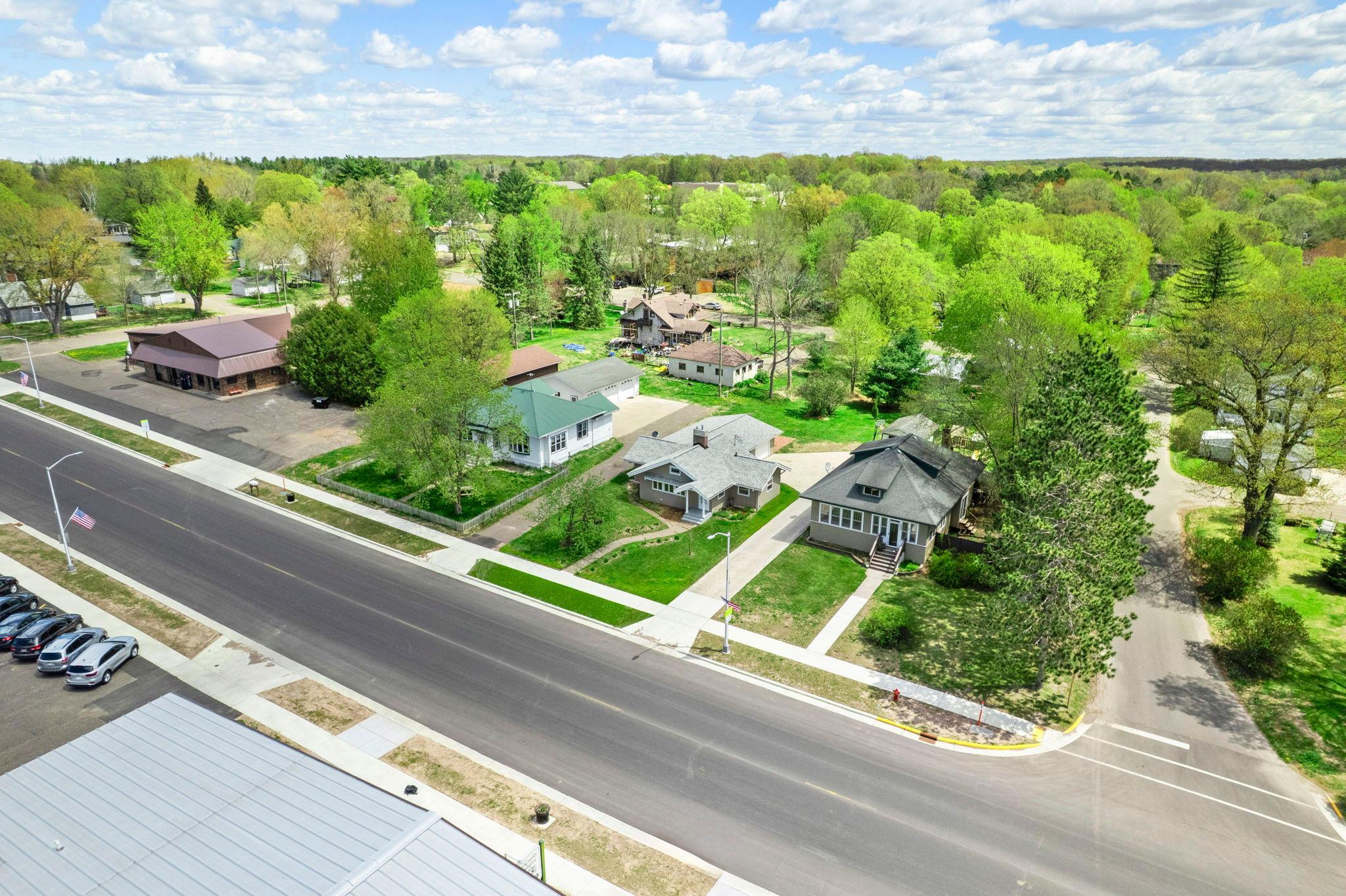 4-web-or-mls-302 Wisconsin Ave N-249.jpg