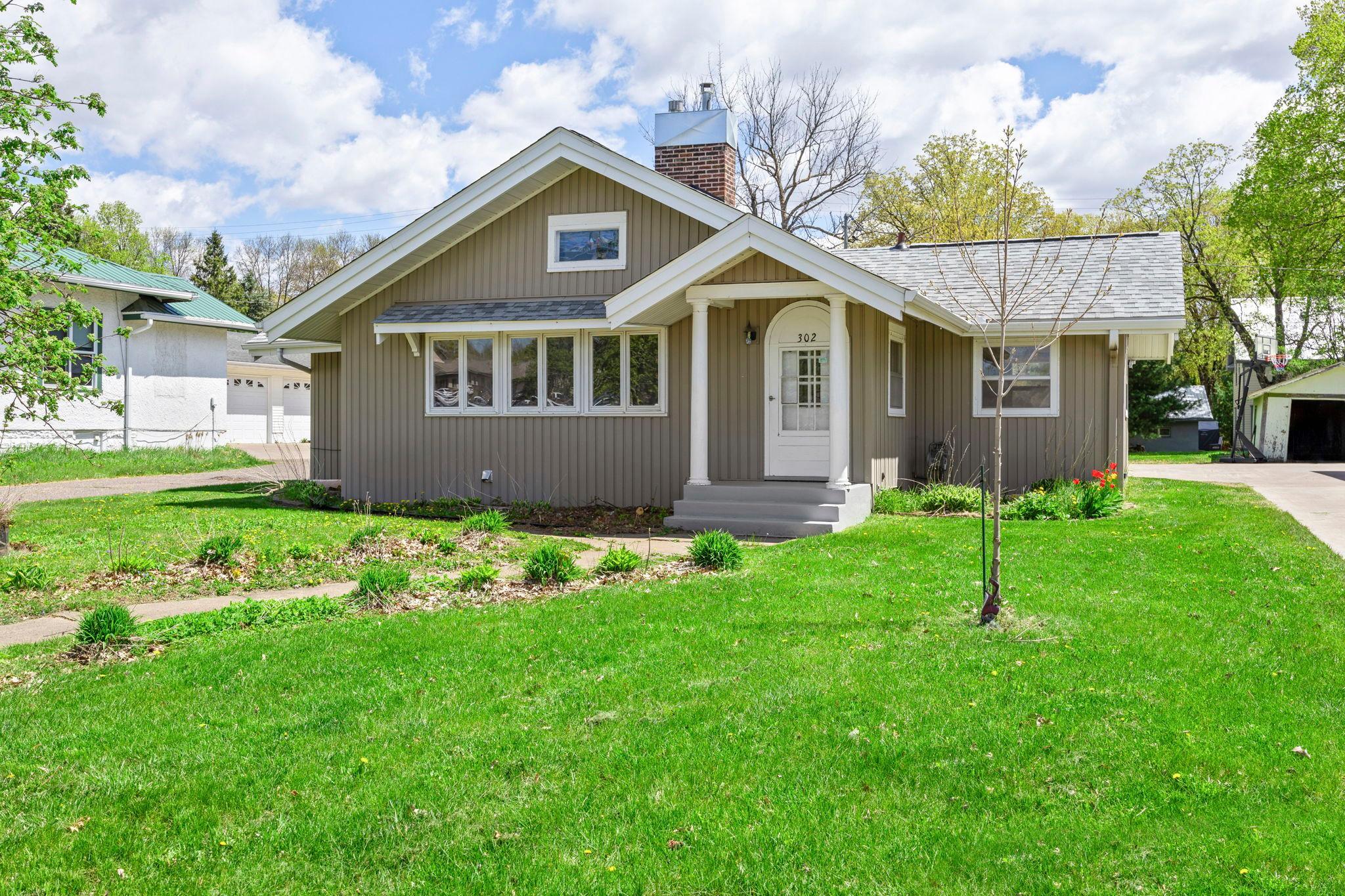 11-web-or-mls-302 Wisconsin Ave N-146.jpg
