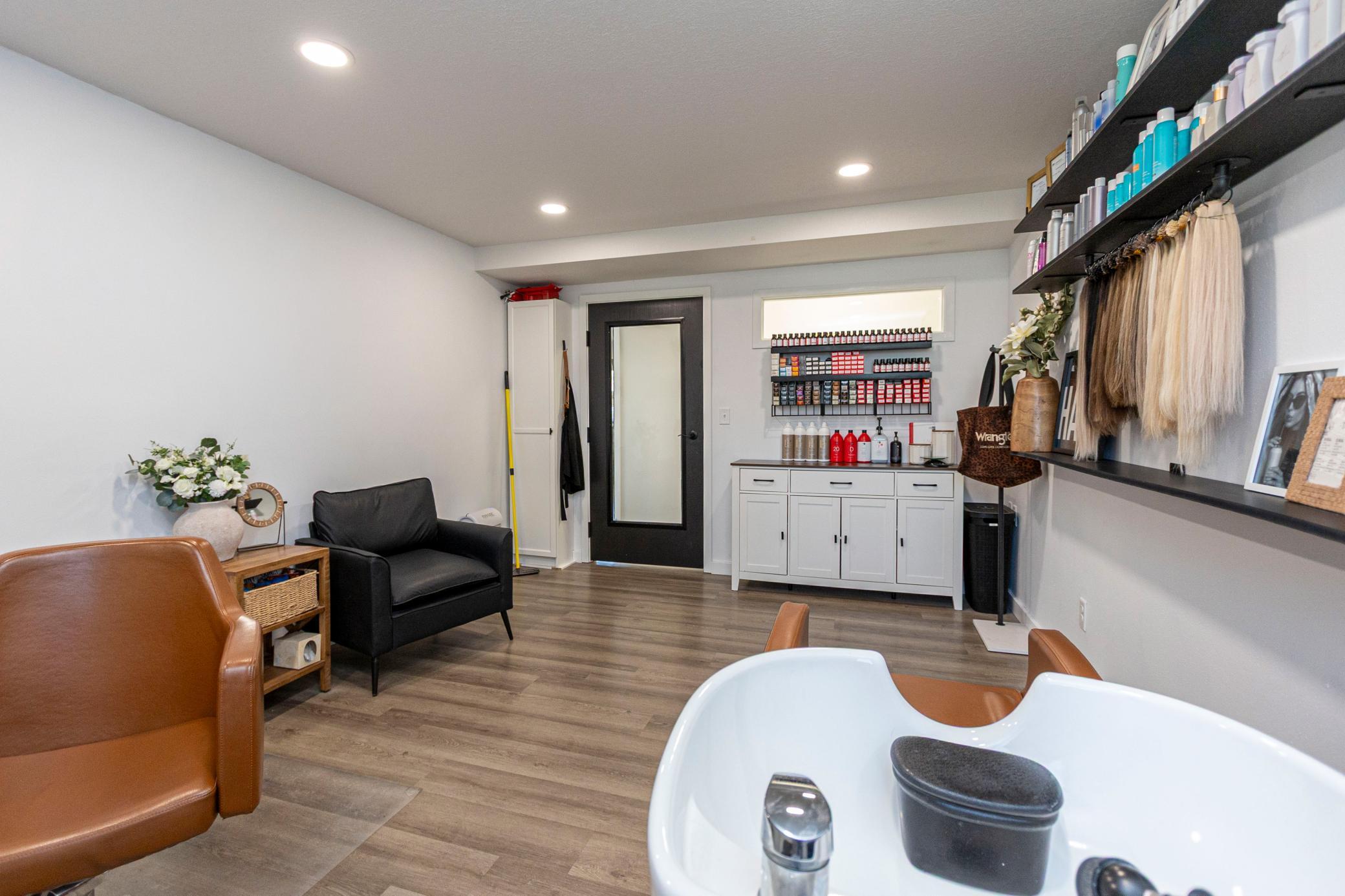 Suite 2