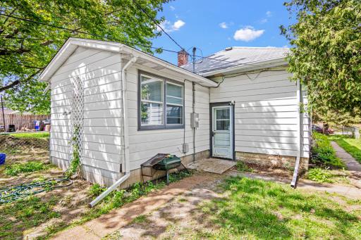 1700 Reaney Avenue, Saint Paul, MN 55106