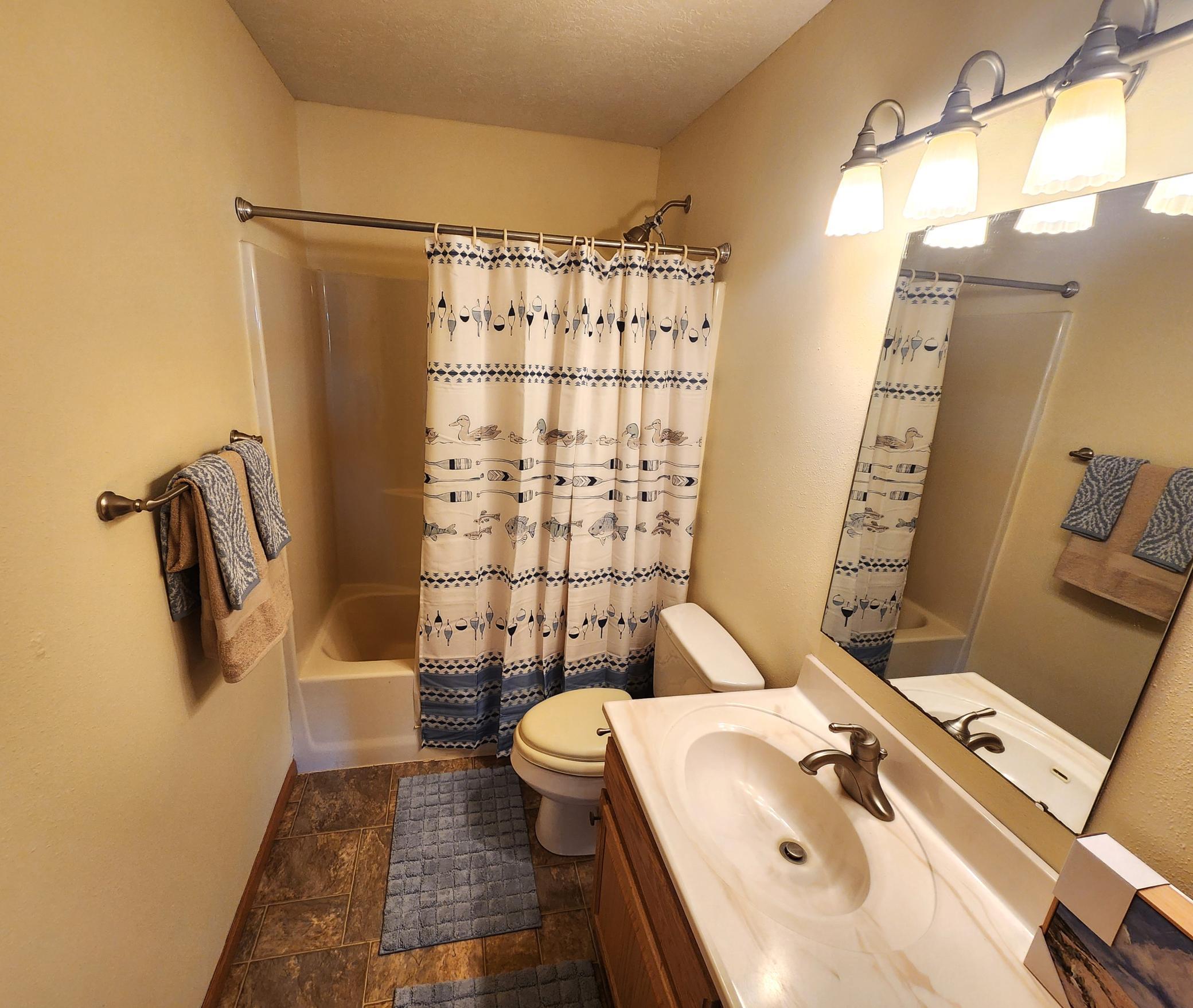 Main floor - full bath 2