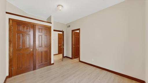 1052 Foxcroft Circle SW, Rochester, MN 55902
