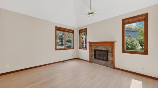 1052 Foxcroft Circle SW, Rochester, MN 55902
