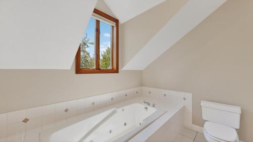 1052 Foxcroft Circle SW, Rochester, MN 55902