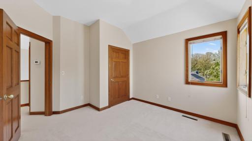 1052 Foxcroft Circle SW, Rochester, MN 55902