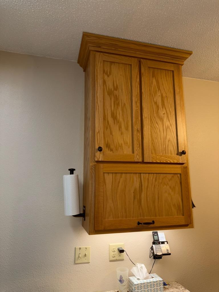 CUSTOM CABINET - CLOSED