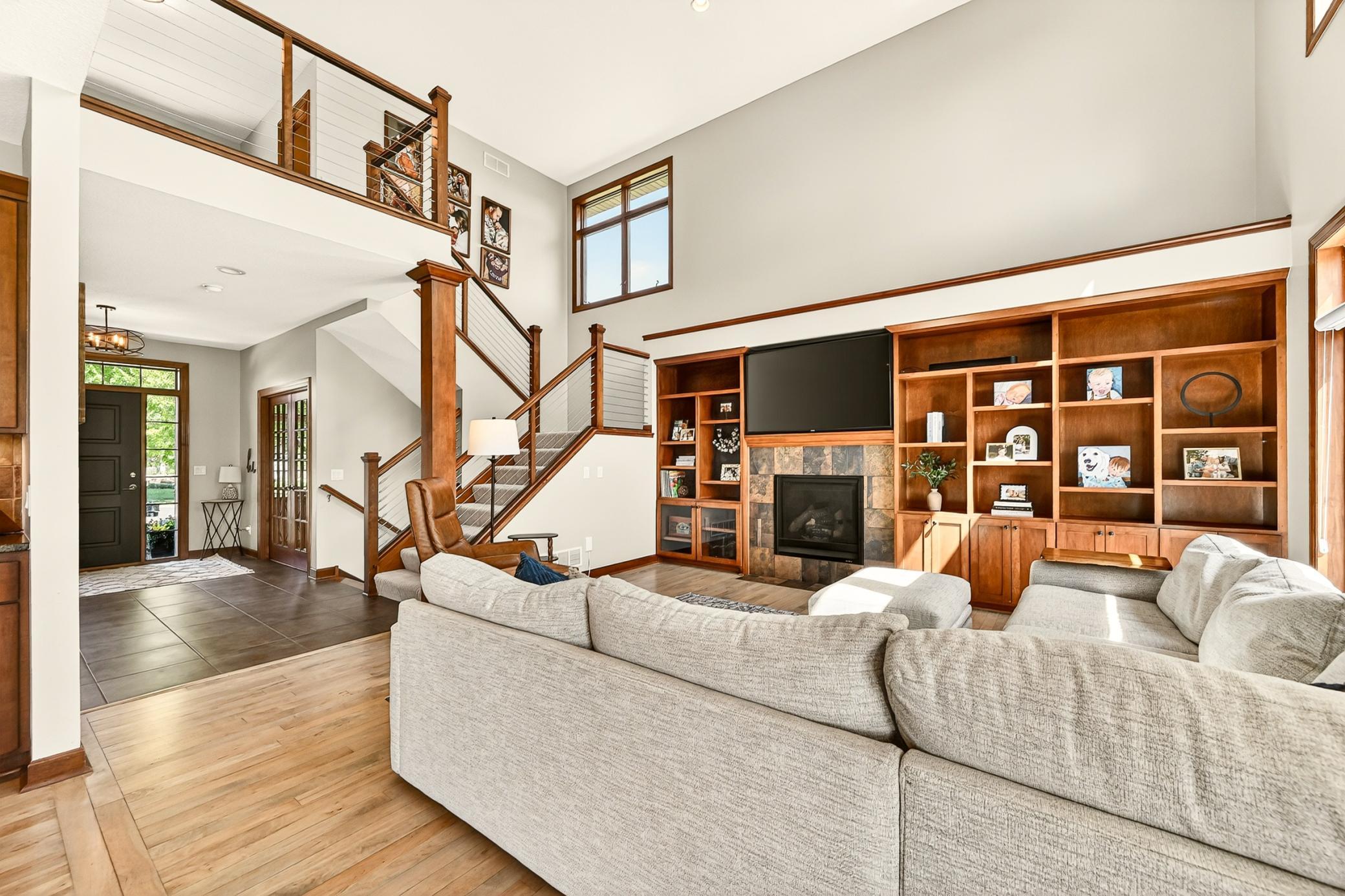 Living room 3.jpg