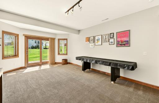 1046 Maplebeck Place NE, Byron, MN 55920