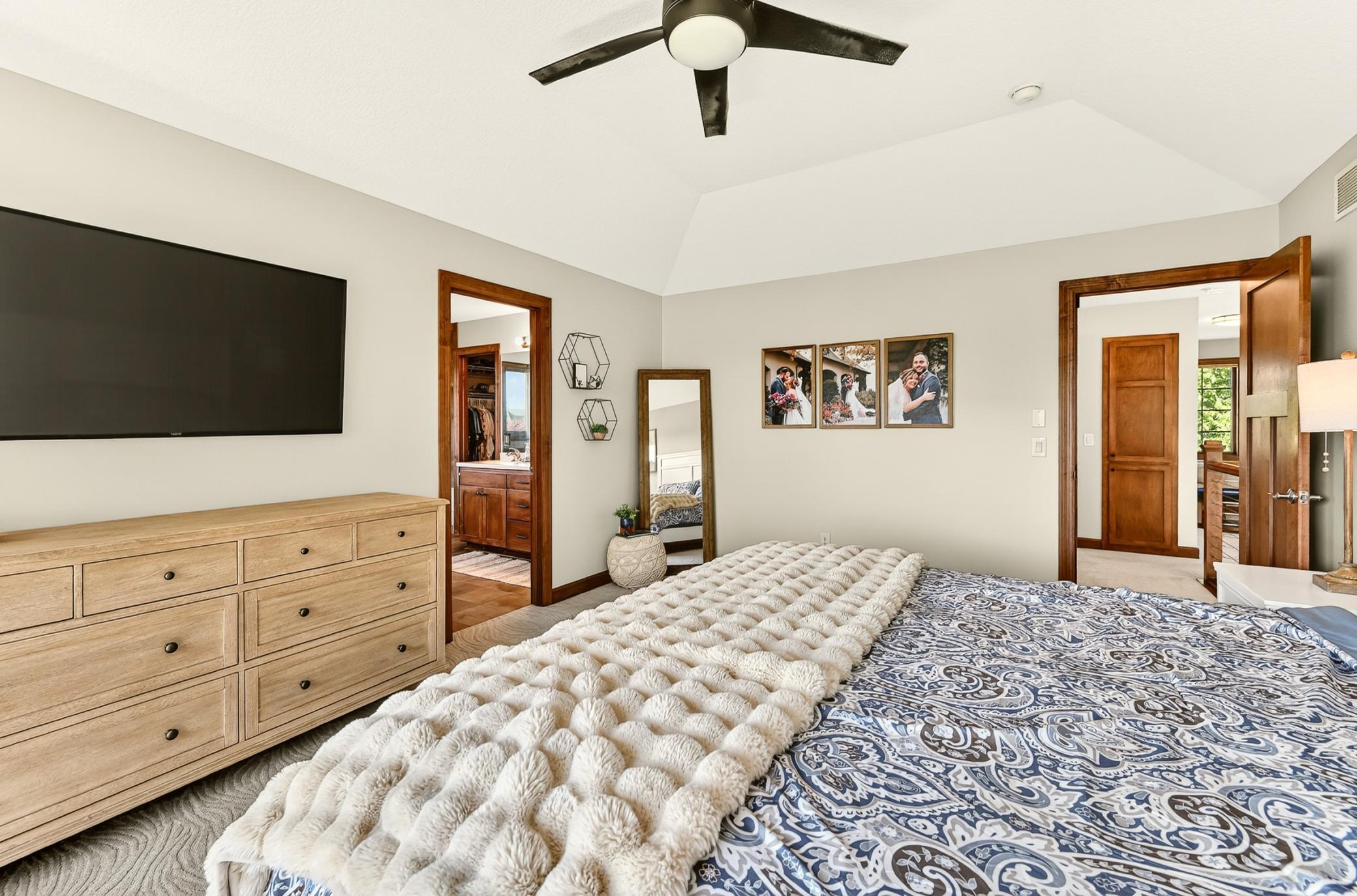 Primary bedroom 3.jpg