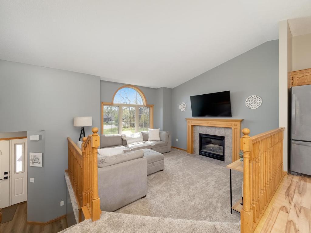 011-030-Living Room-1024x768.jpg