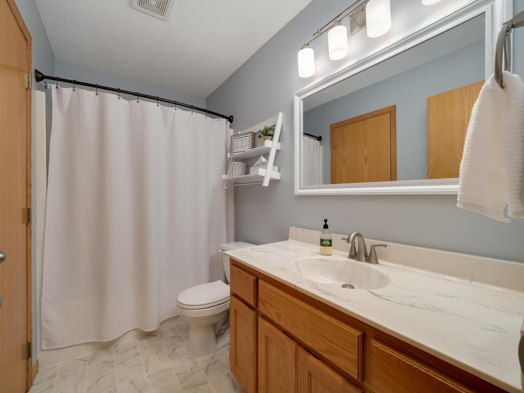 022-007-Bathroom-1024x768.jpg