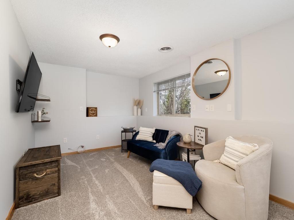 024-003-Family Room-1024x768.jpg