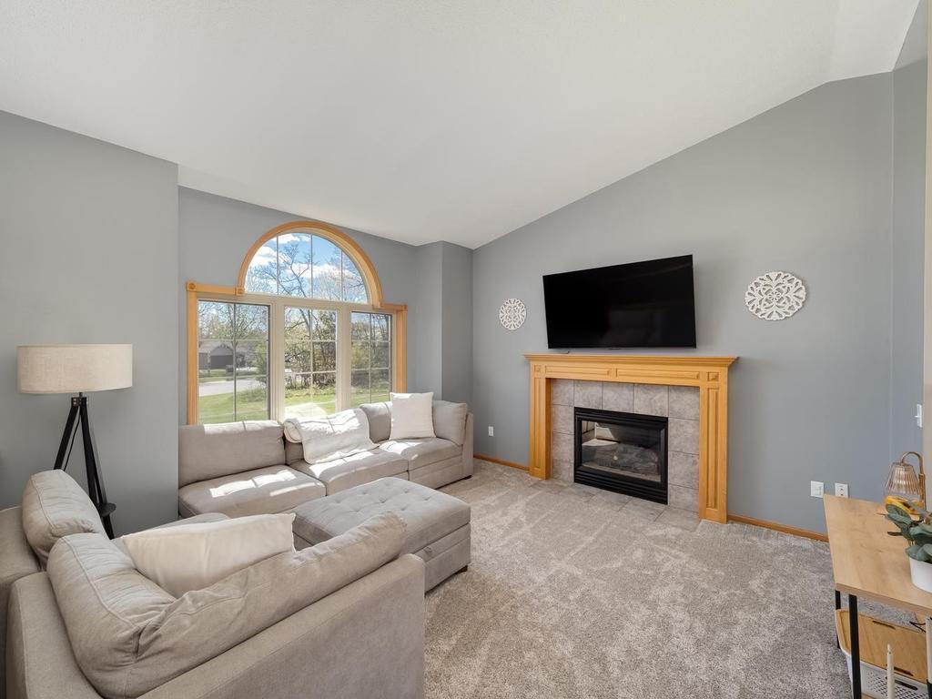 012-024-Living Room-1024x768.jpg