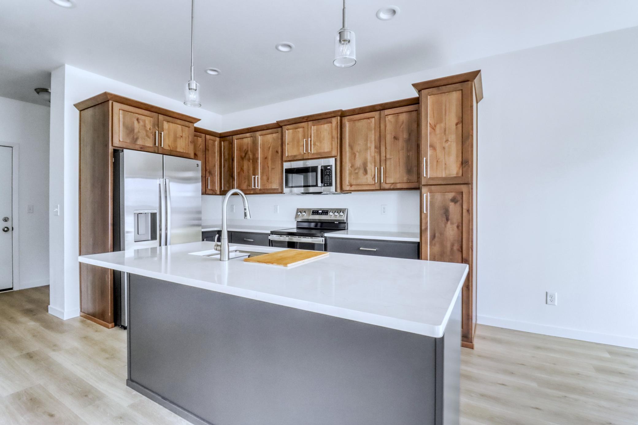 Kitchen1_5.JPG
