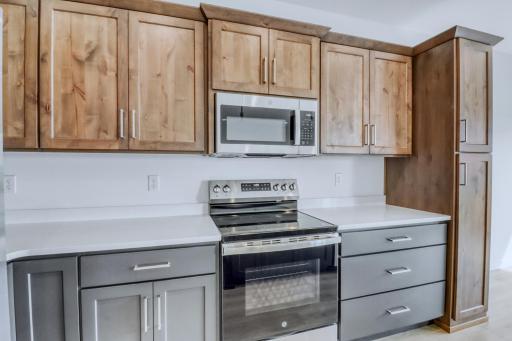 6856 Belding Drive S, Fargo, ND 58104