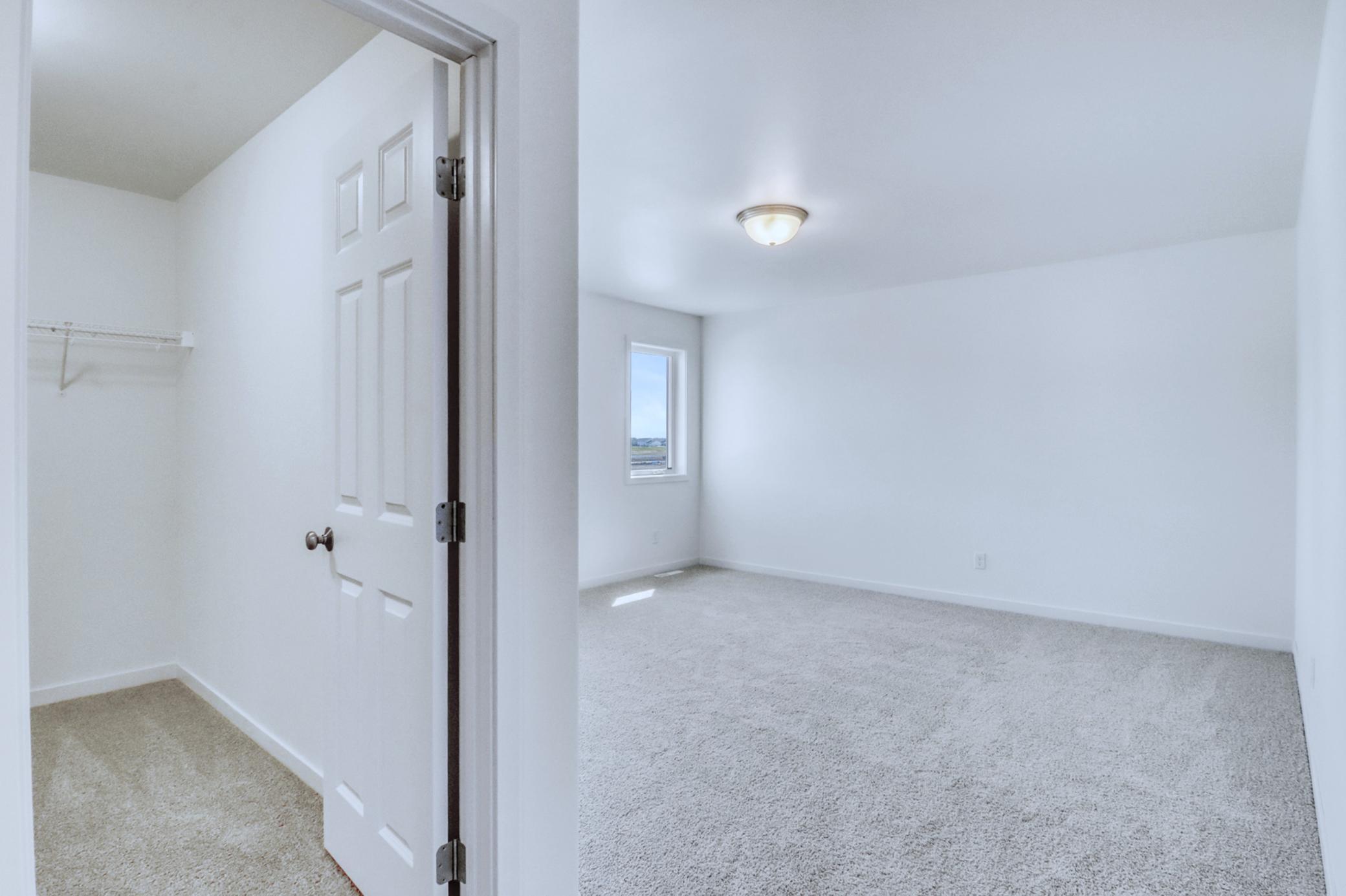 Primary Bedroom1_1.JPG