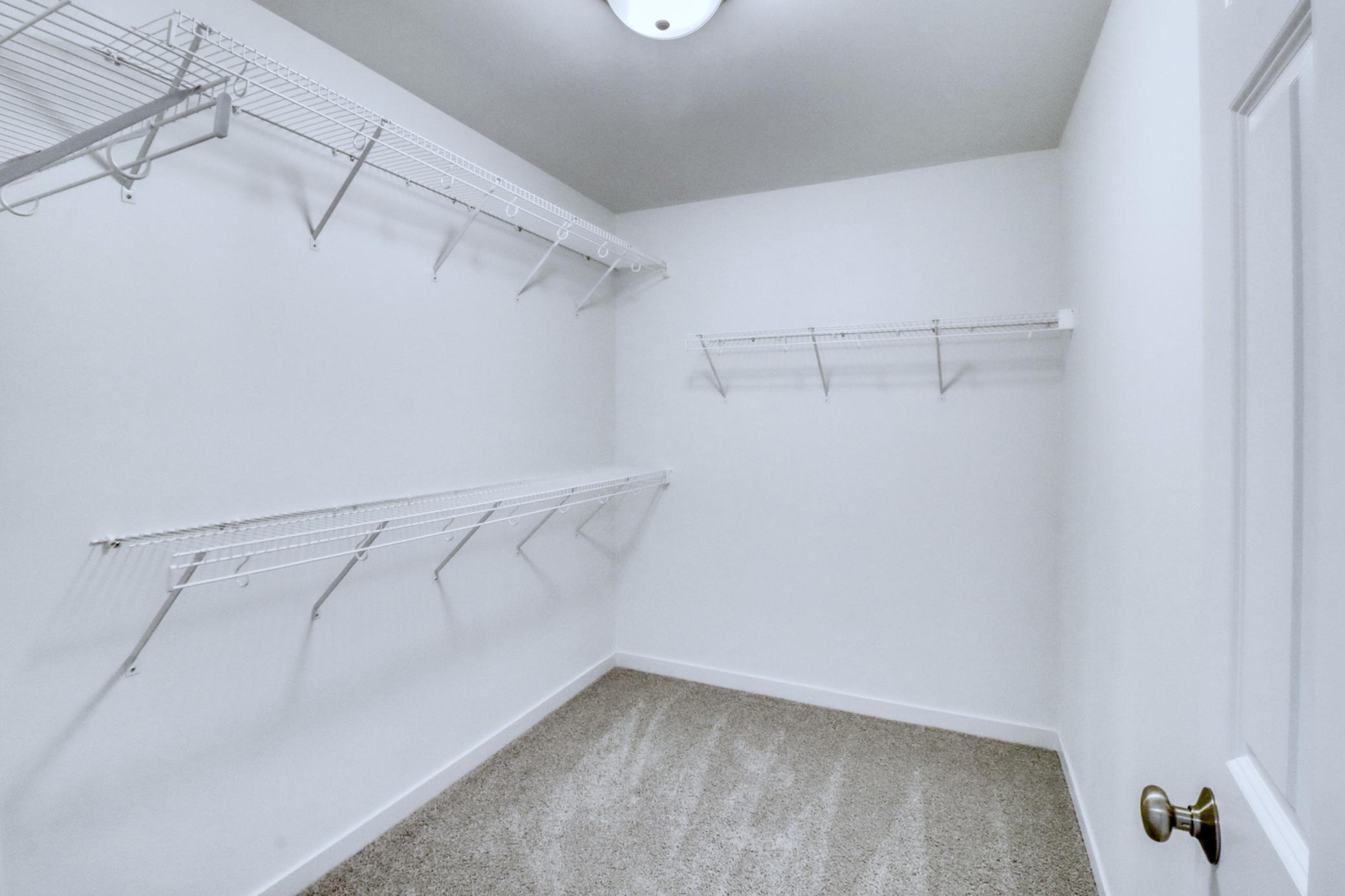 Primary Closet1_1.JPG