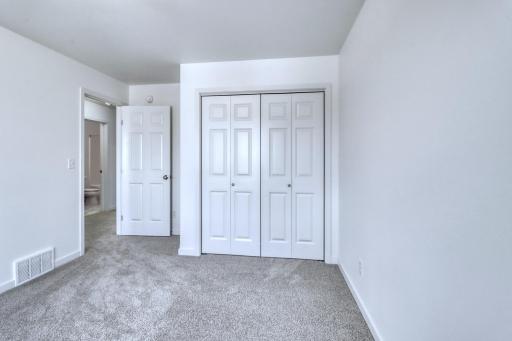6856 Belding Drive S, Fargo, ND 58104