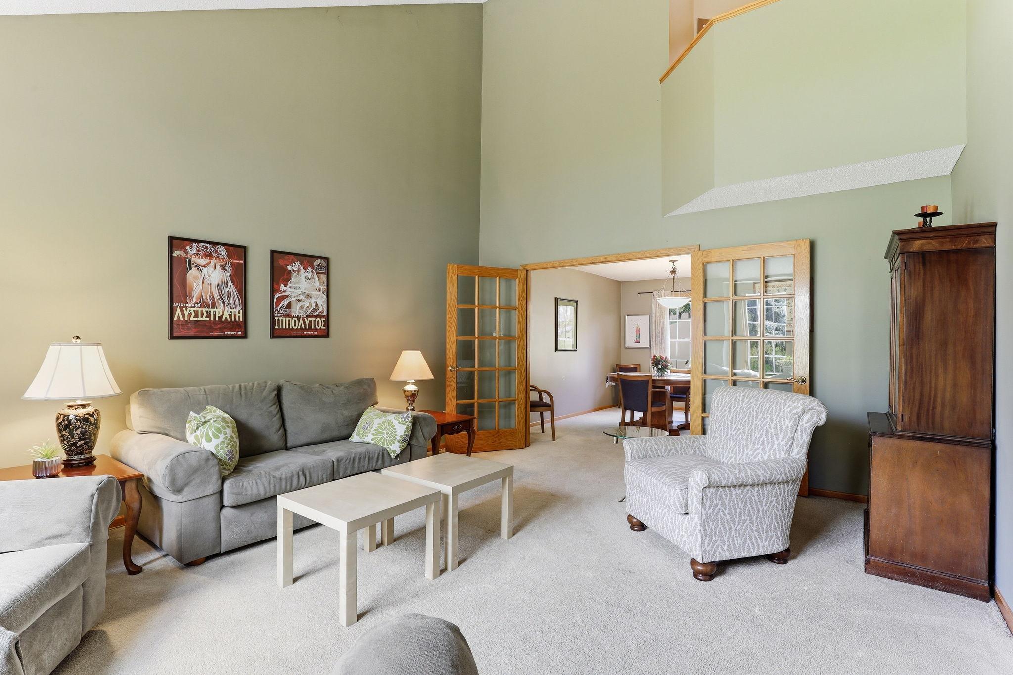 7-web-or-mls-8777-Cottonwood-Ln-07.jpg