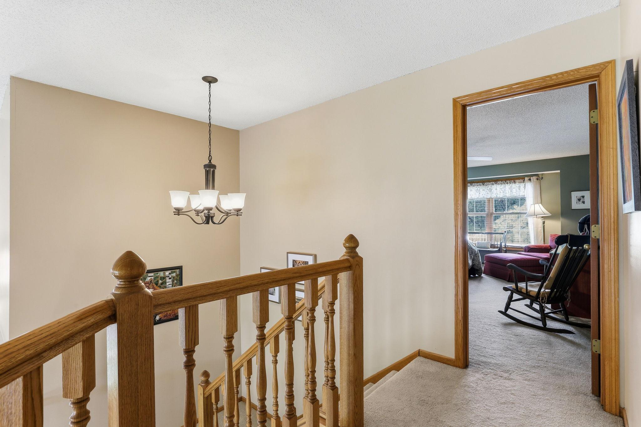 25-web-or-mls-8777-Cottonwood-Ln-25.jpg