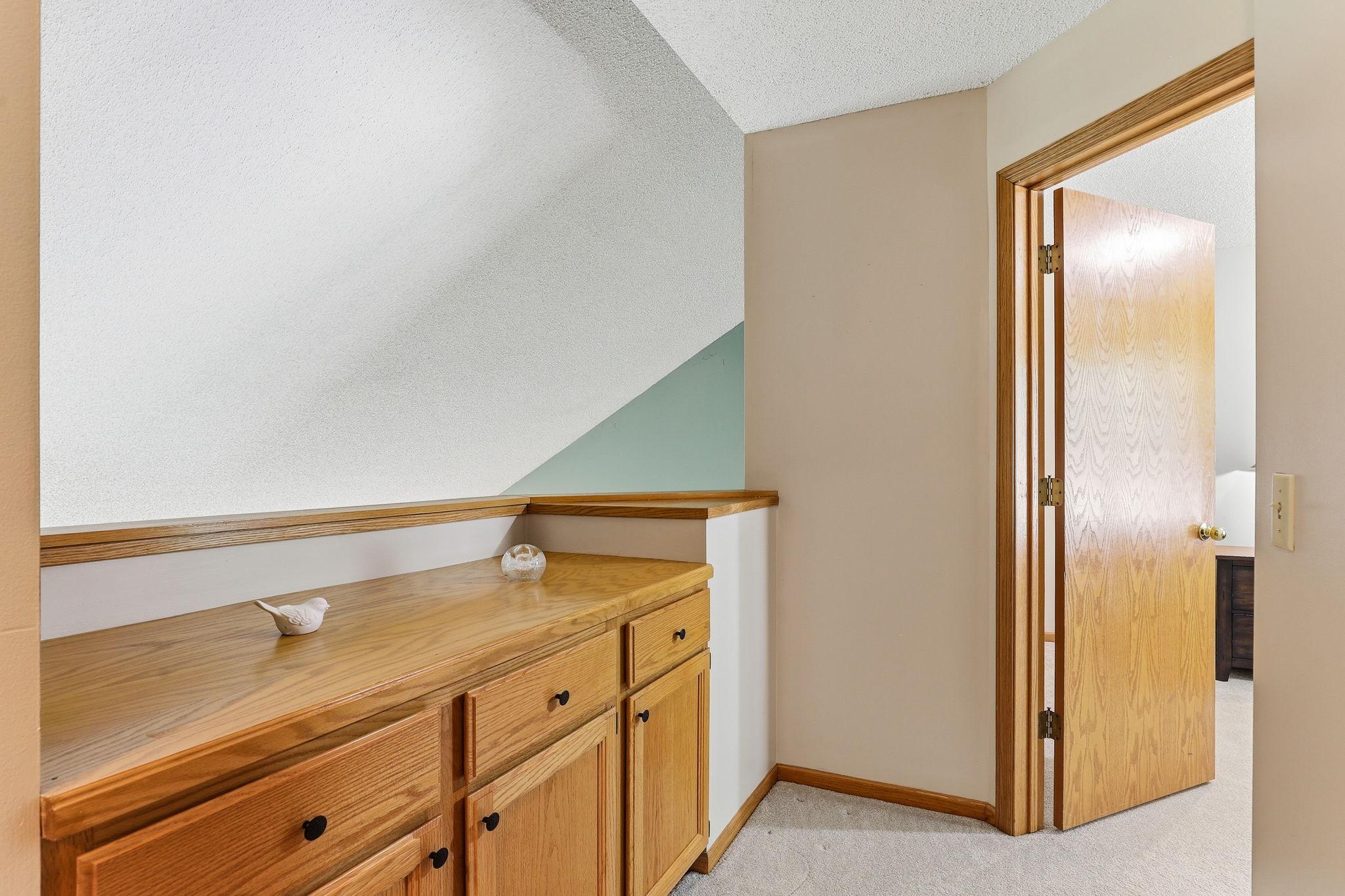 23-web-or-mls-8777-Cottonwood-Ln-23.jpg
