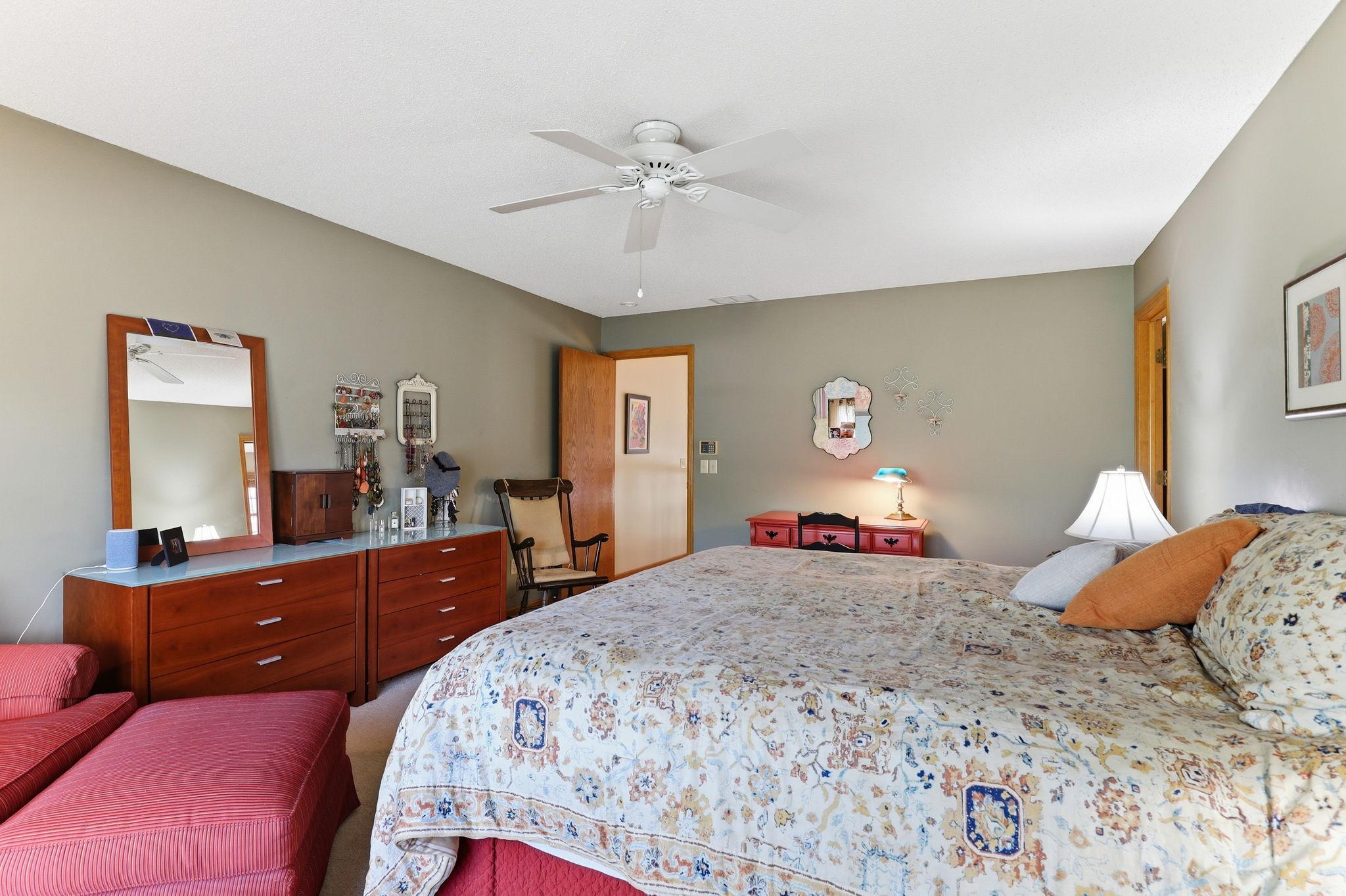 28-web-or-mls-8777-Cottonwood-Ln-28.jpg