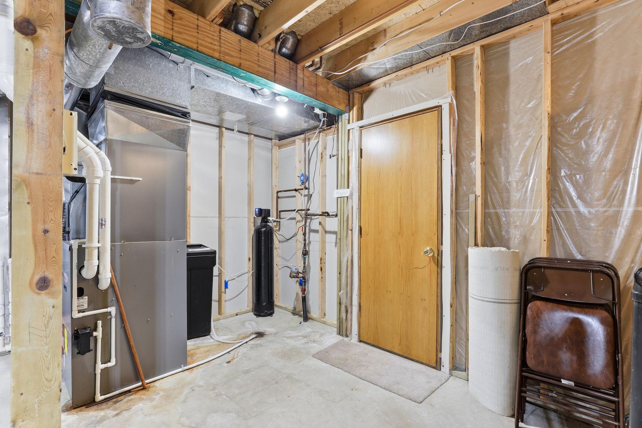48-web-or-mls-8777-Cottonwood-Ln-48.jpg