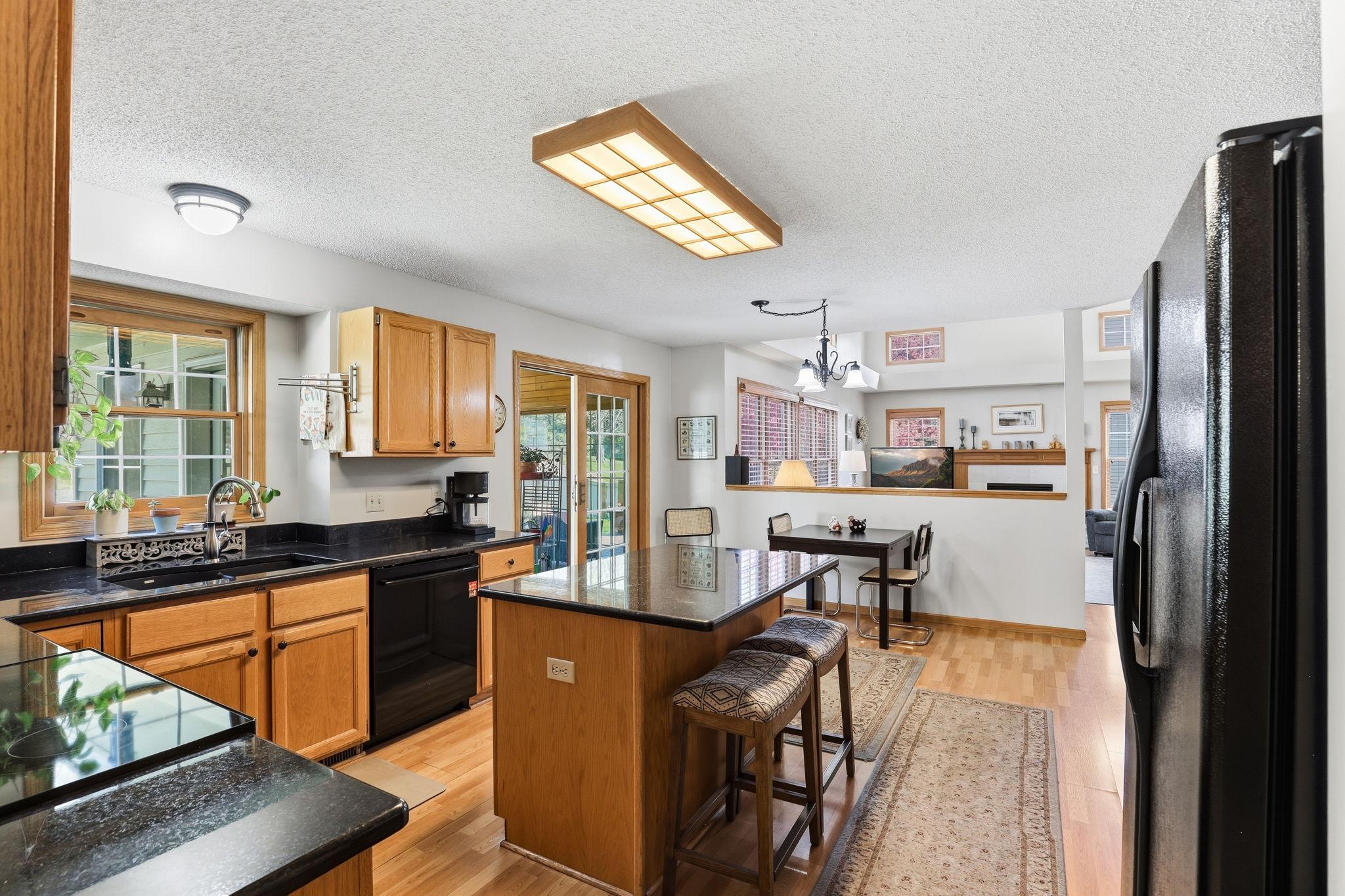 16-web-or-mls-8777-Cottonwood-Ln-16.jpg