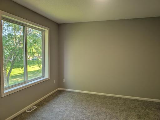 9814 Hamlet Lane S, Cottage Grove, MN 55016