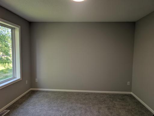 9814 Hamlet Lane S, Cottage Grove, MN 55016