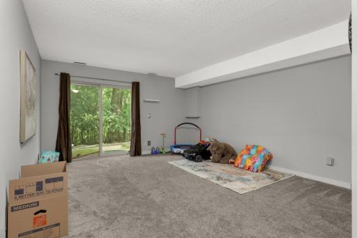 1741 Meadowlark Road, 51741, Eagan, MN 55122