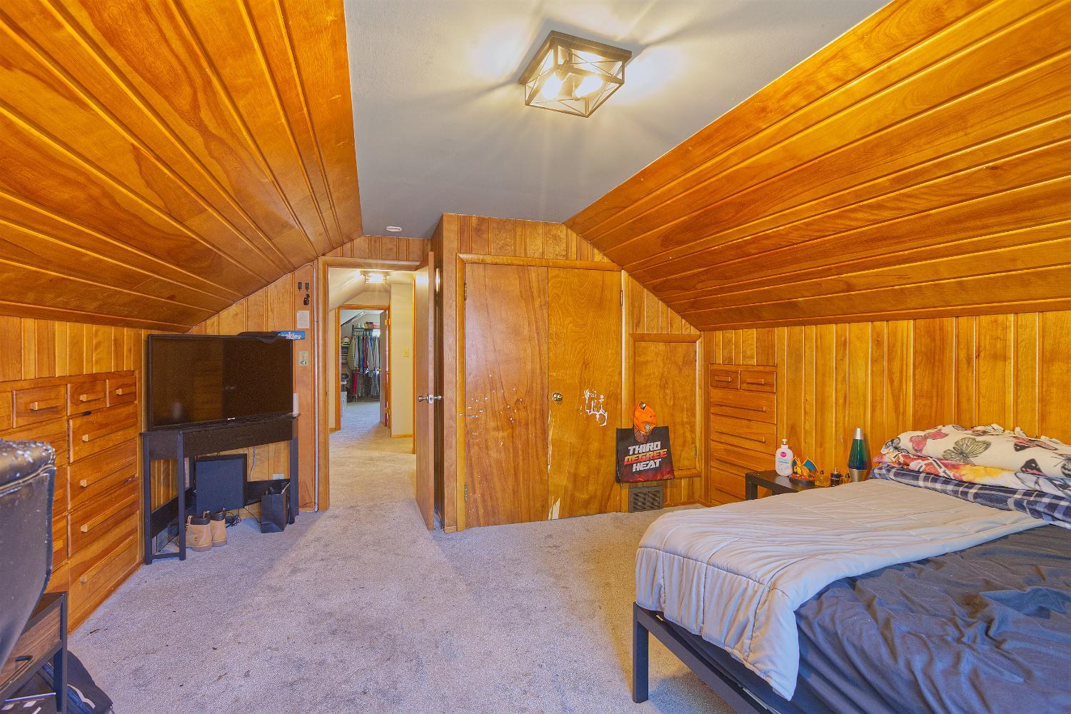 Upper level bedroom 1