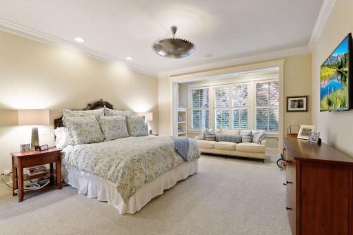 6 Merilane, Edina, MN 55436