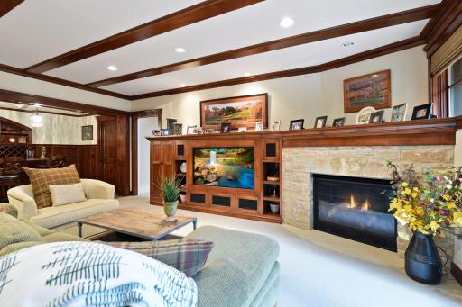 6 Merilane, Edina, MN 55436