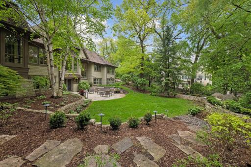 6 Merilane, Edina, MN 55436
