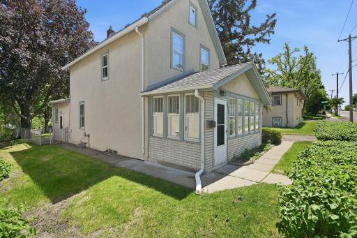 1070 Dale Street N, Saint Paul, MN 55117