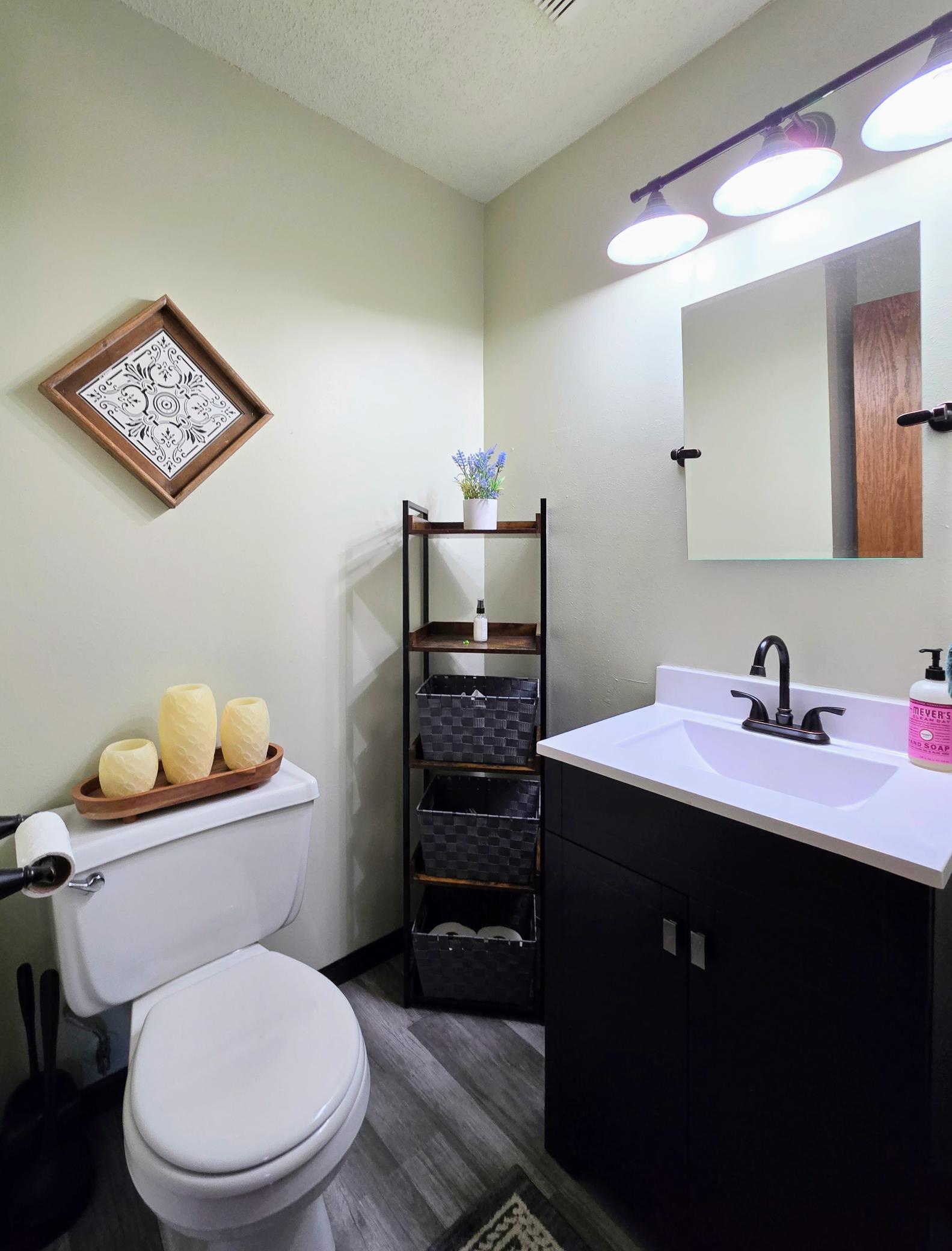 Upper 1/2 Bathroom