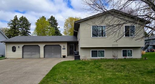1017 4th Avenue NE, Little Falls, MN 56345